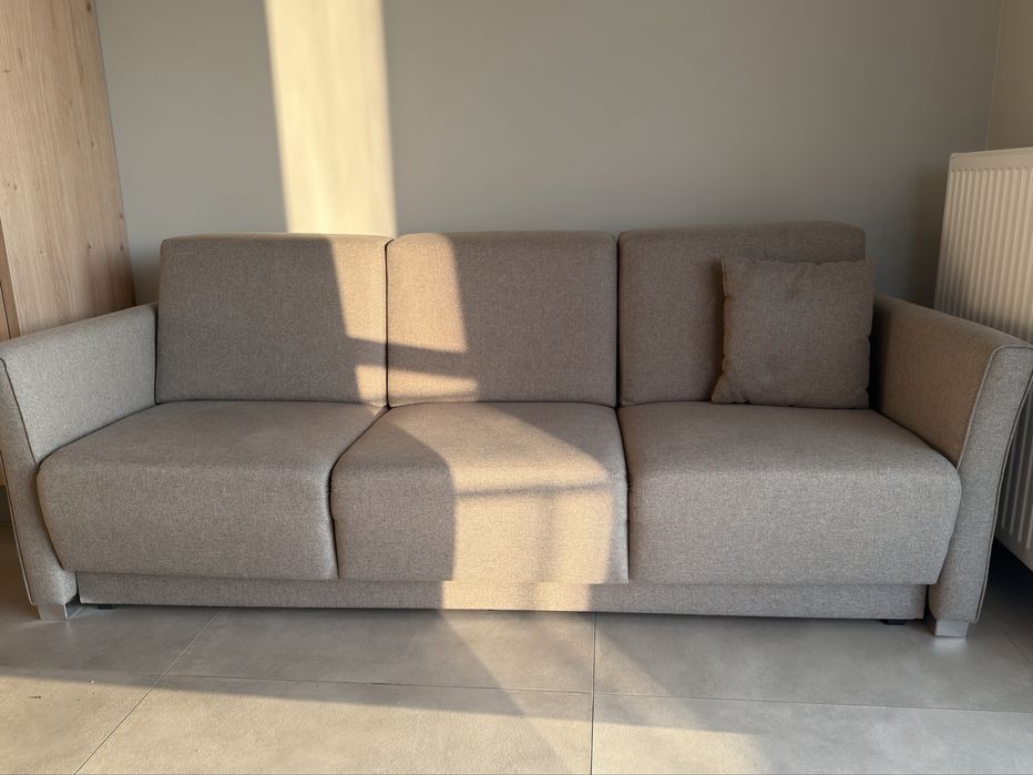 Sofa / Kanapa rozkładana z funkcją spania