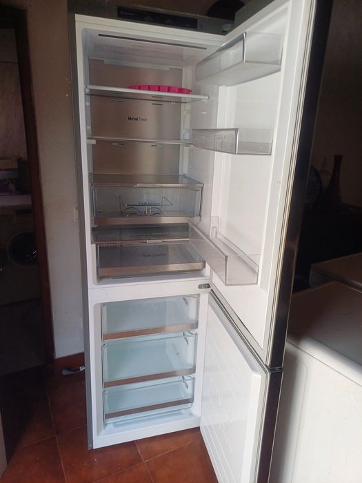 Frigorífico conjugado semi novo