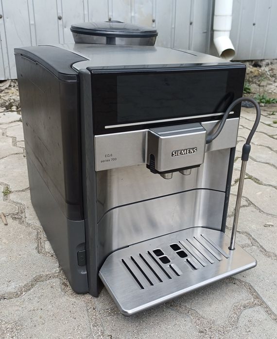 Кавомашина кавоварка Сіменс Siemens Germany EQ.6 plus S700 укр мова