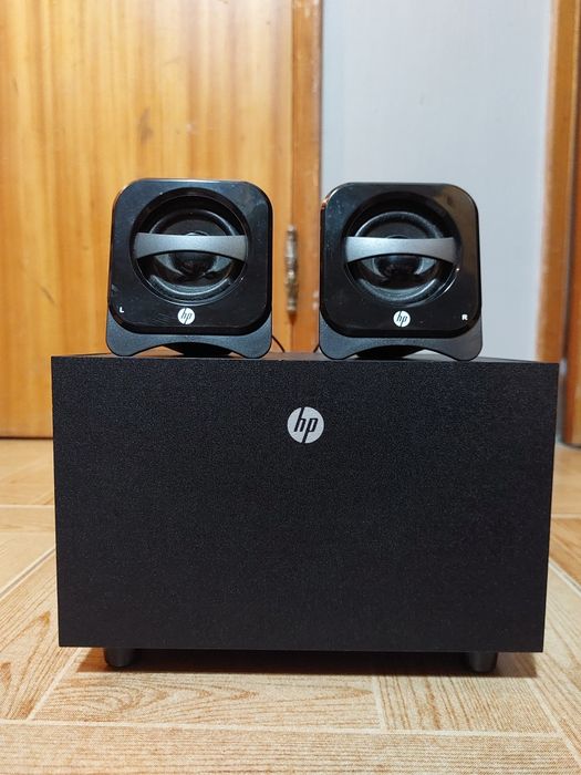 Sistema de Som HP (2 colunas + Subwoofer)