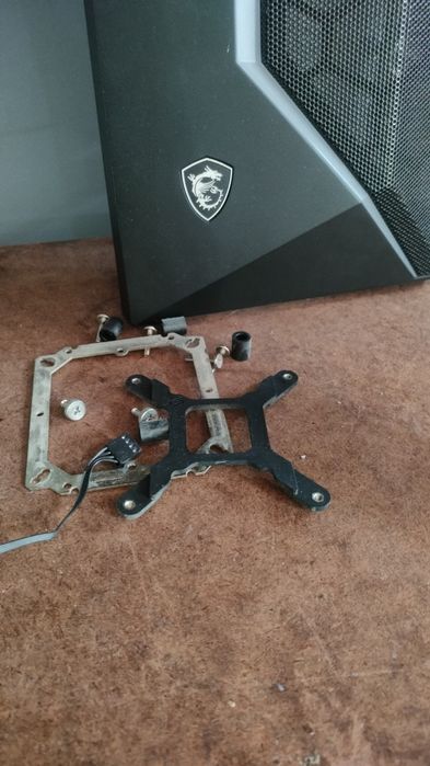 Chłodzenie procesora Spartan 4