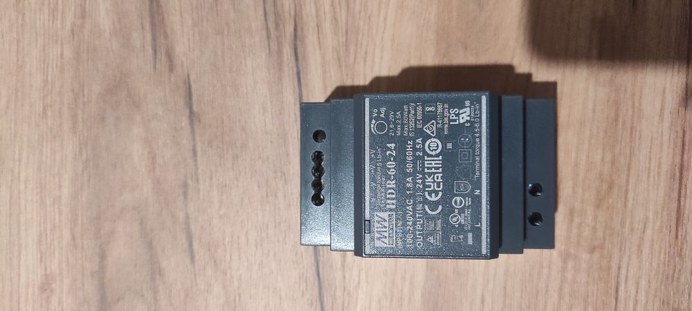Komputer Przemysłowy Advantech UNO-127 | Intel Atom x6413E | 8GB RAM | 64GB eMMC + Zasilacz Mean Well 24V