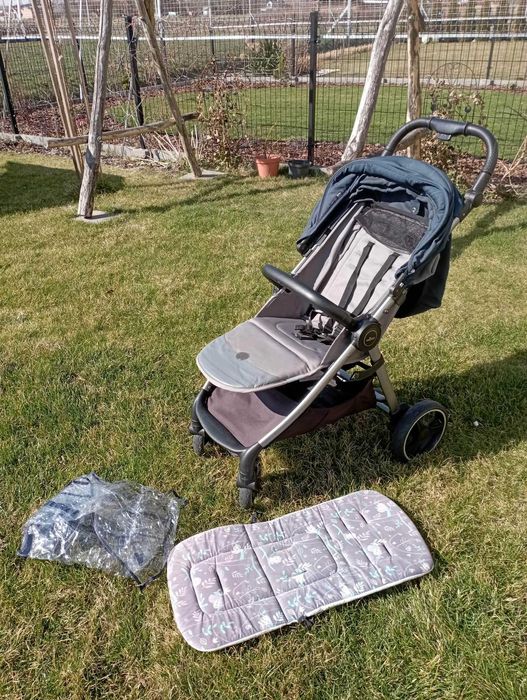 Wózek Spacerowy Baby Design Wave kolor Navy
