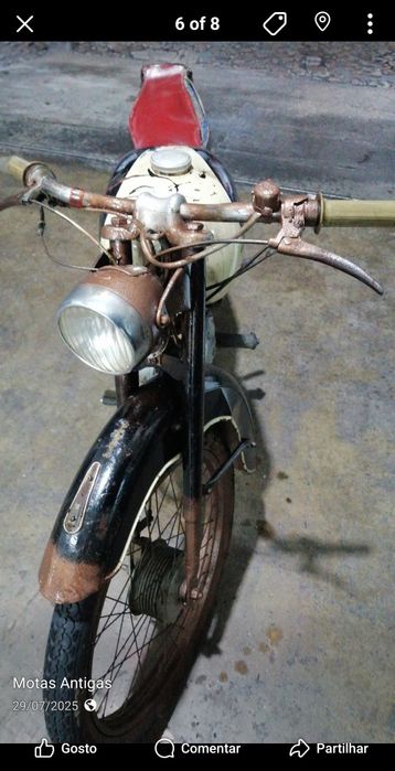 Motorizada antiga Vilar super seta