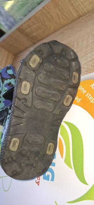 Продам сандали 26 размер