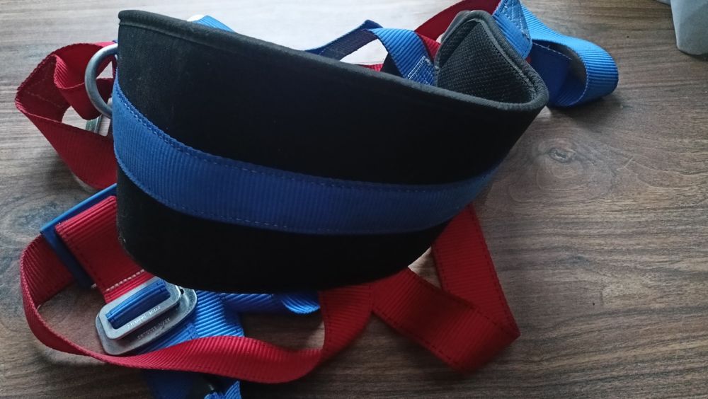 Dwupunktowe szelki bezpieczeństwa do pracy