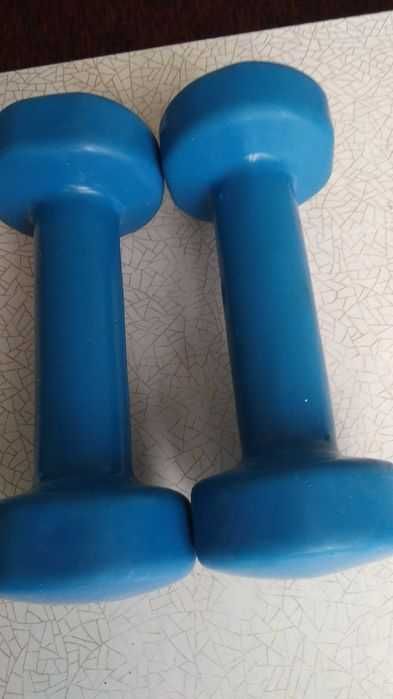 Гантели для фитнеса.