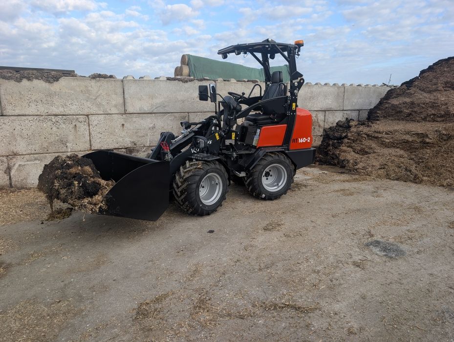 Kubota 160 mini ładowarka bdb
