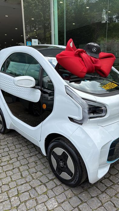 Carro Xev Yo Yo 2026 matrícula abril com 2 anos de garantia