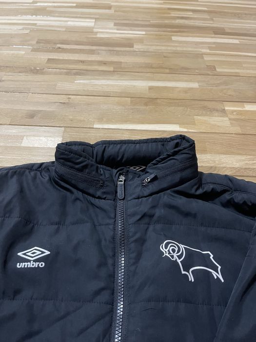 Легка куртка Umbro