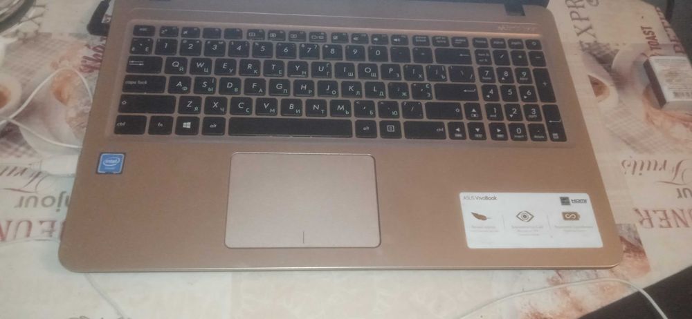 ASUS VivoBook X540NA для роботы в интернете и OFline
