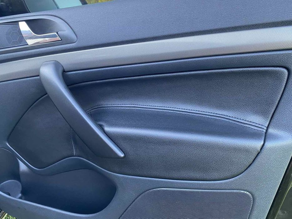 Комплект для перетяжки дверних карт: Октавія А5