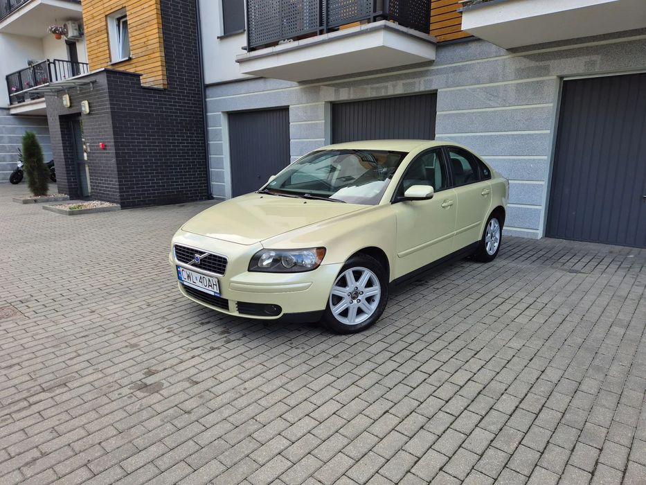 Volvo S40