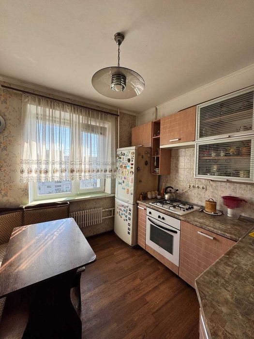 Продаж 2к квартири Виставка (Електроніка)