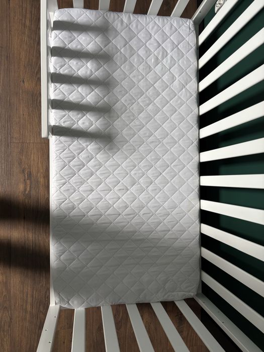 Łóżeczko dla niemowlaka/dziecka
