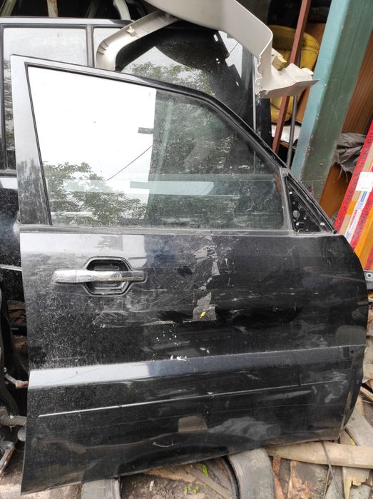 Разборка Паджеро Вагон запчасти Двери Pajero Wagon 3/4 3,0 3,2 3,8