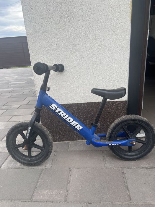 Продам беговел дитячий
