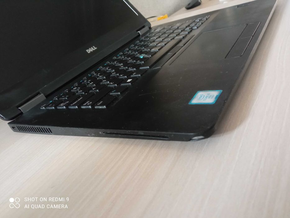 Laptopy Dell Latitude 7000