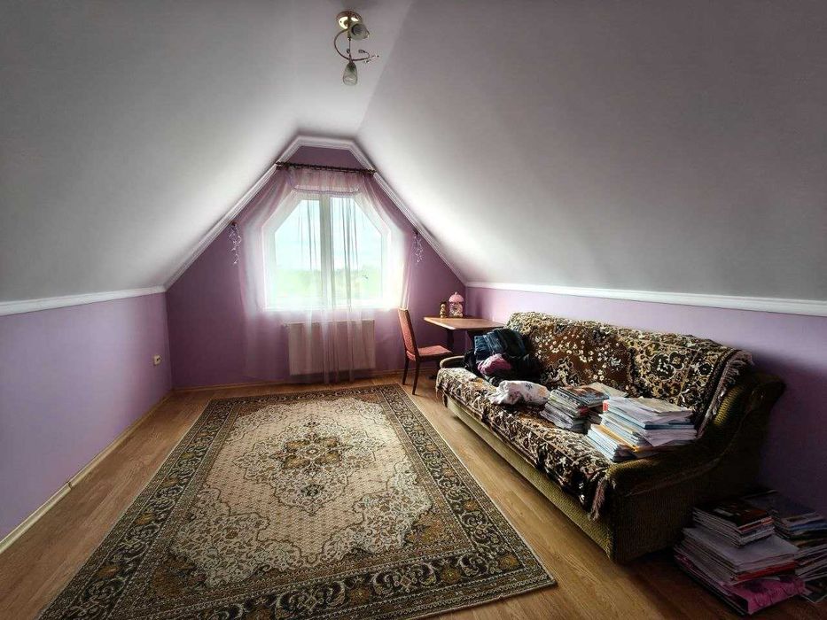 Продаж будинку вс. Чукалівка 250м2, ділянка 12 с. міські комунікації, асфальт, передмістя зупинка