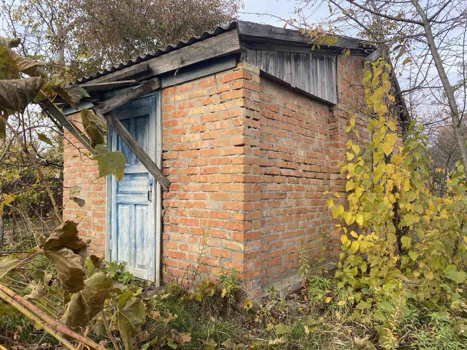 Продам дачний будинок