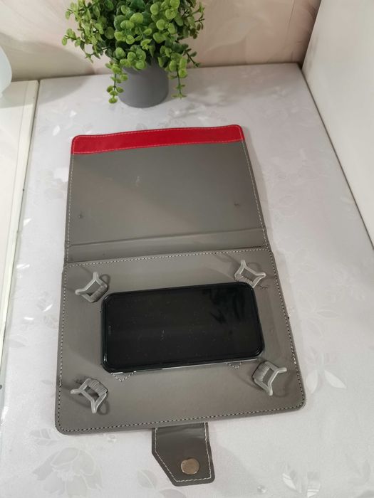 Чехол подставка для планшета: 75 грн. - Чохли Київ на Olx