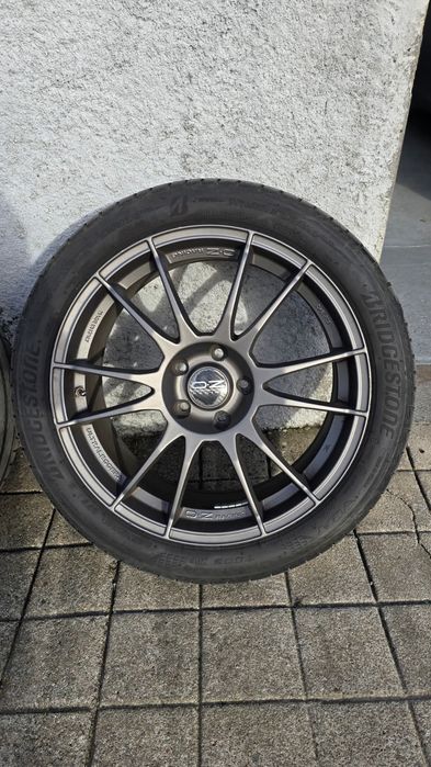 OZ Ultraleggera 18" 5x112 com pneus