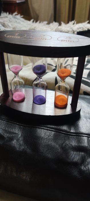 Часи пісочні настільні