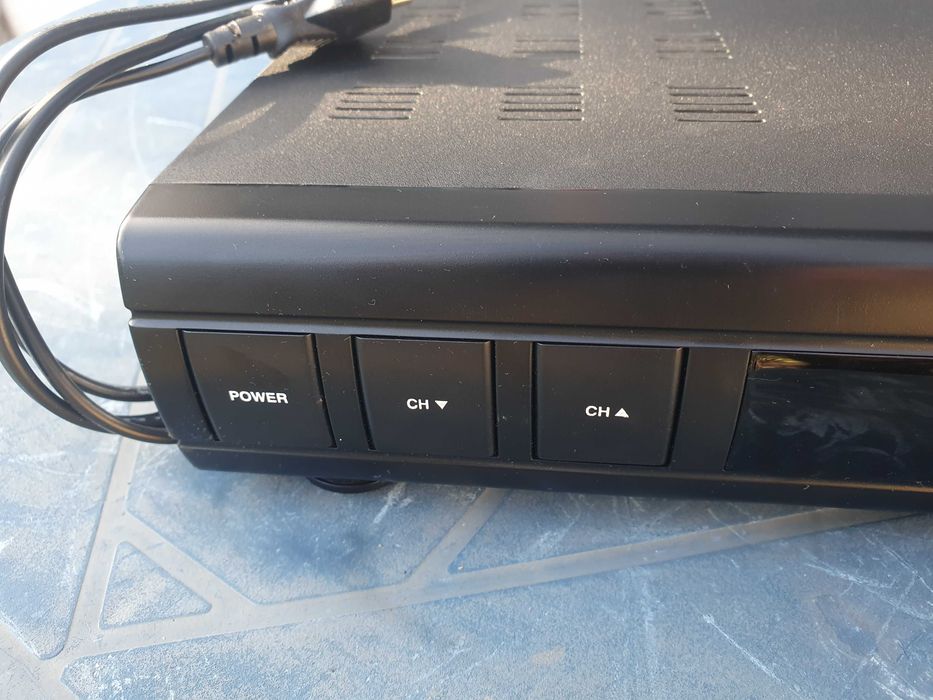 Tuner satelitarny ntv plus 2000