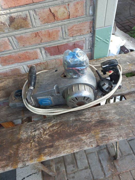 Електрорубанок 380 в.