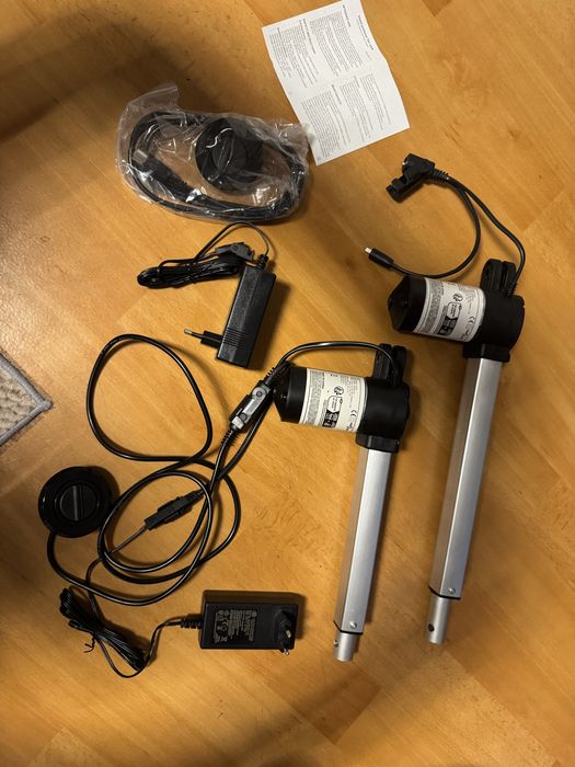 Silownik elektryczny 2 szt komplet