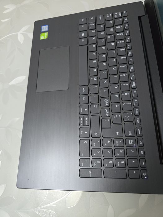 Игровой Lenovo 15.6”/i5-8250/Nvidia MX 150/DDR4:8GB/SSD