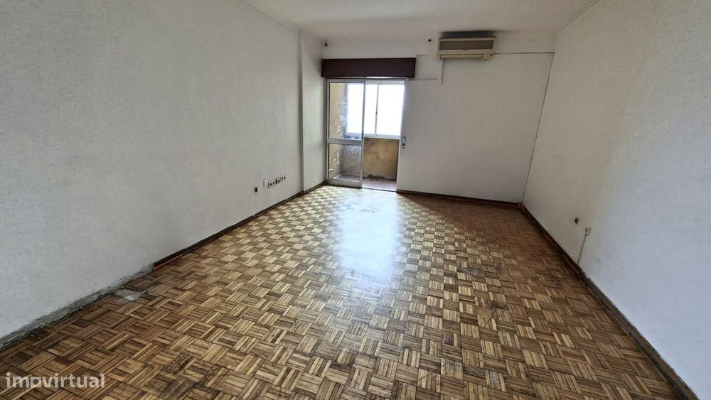 Apartamento T3 com 115m²  no Barreiro