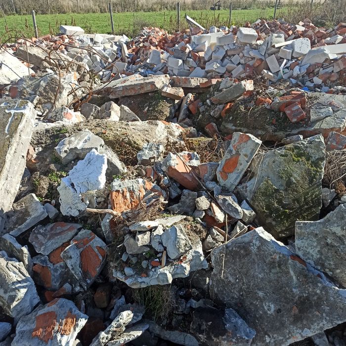 Gruz   pustak cegła beton