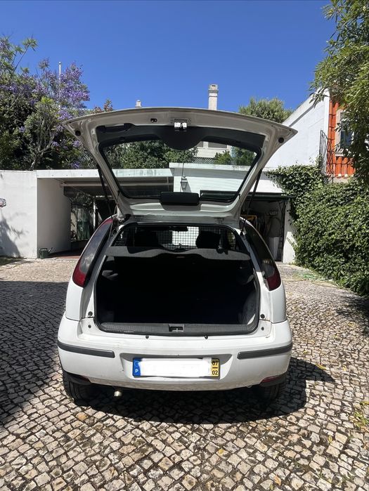 Opel Corsa comercial - 1.3 CTDI - muito bem estimado