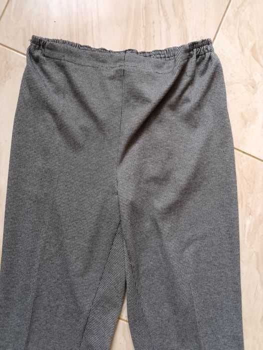 Spodnie damskie materiałowe w pepitkę 48/50/52