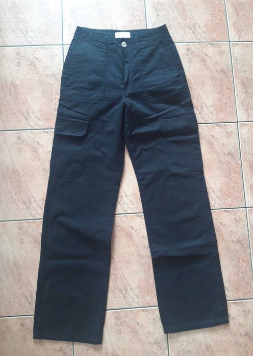 Czarne spodnie cargo Zara rozm 34