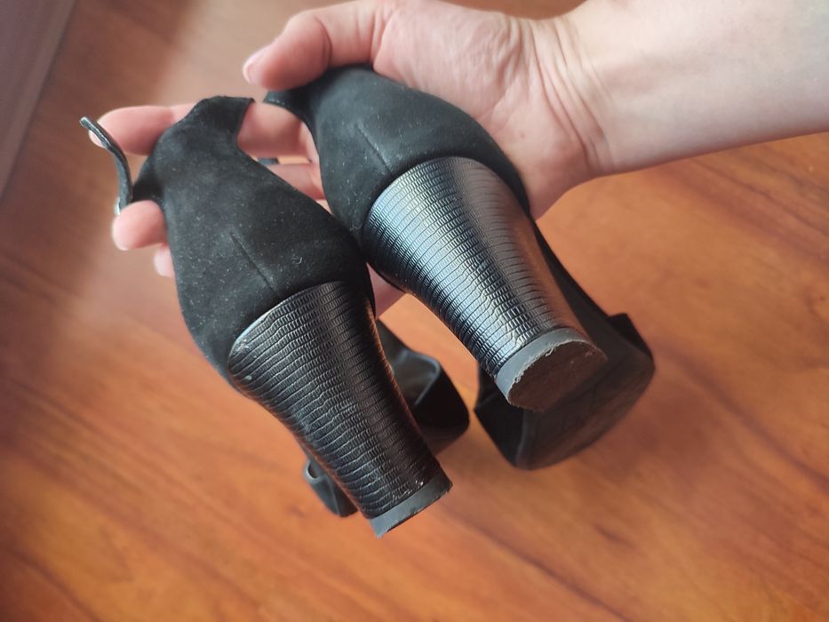 Sandałki czółenka vintage zamszowe