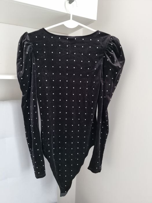 Czarne body w rozmiarze xs