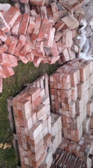 Cegła  poniemiecka rozbiórkowa   - sprzedam .