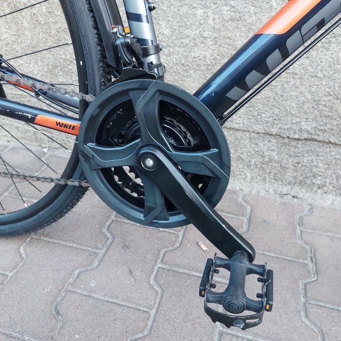 Rower White Bikes SC Trainer koła 28" roz L 19" Shimano Acera 3x7