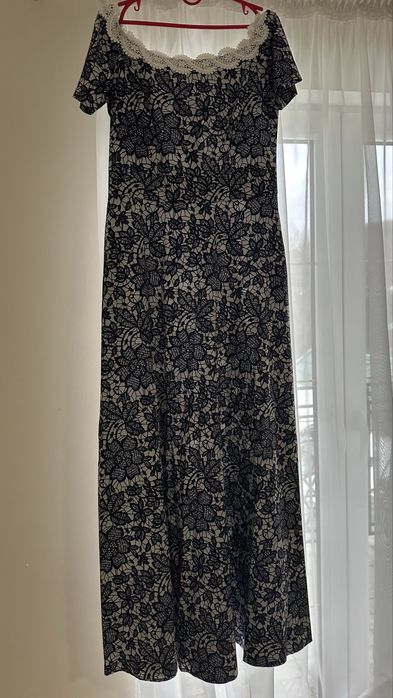 Вечірнє плаття в розмірі л