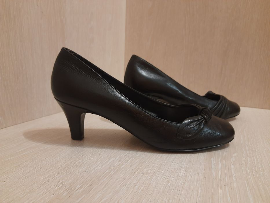 Туфлі лофери жіночі шкіряні 38розмір