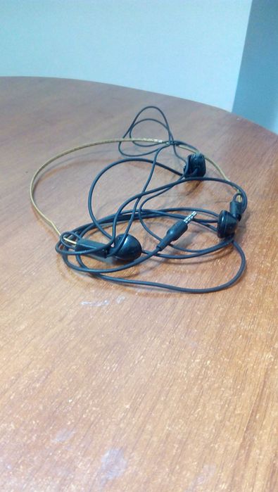 Продам наушники разные