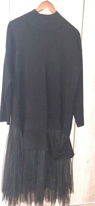 Пррдам платье,одела один раз,очень красивое и стильное