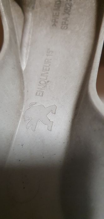 Oryginalne kołpaki '15 Peugeot 208