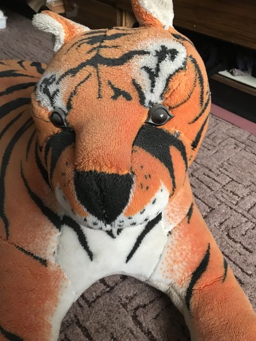 Продам м’яку іграшку Тигр