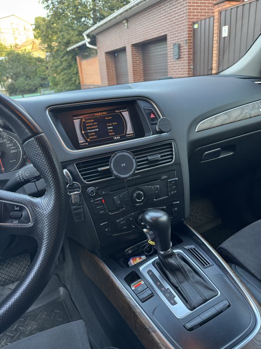 Audi Q5 2012 2л дизель Quattro
