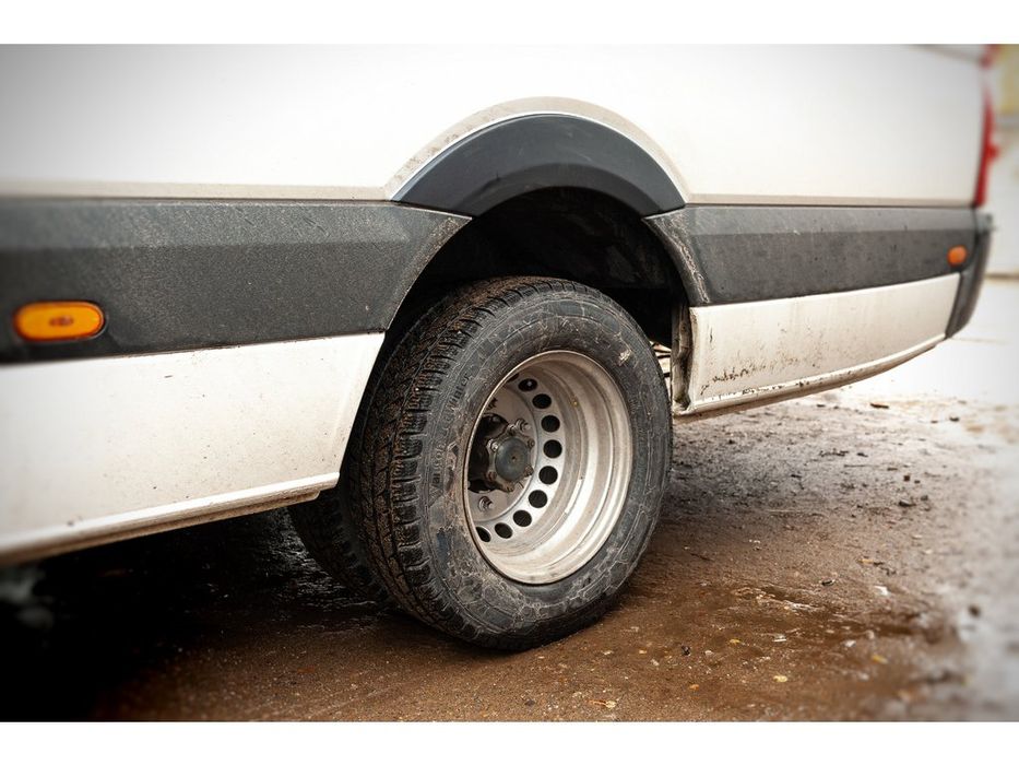 Volkswagen Crafter 2006-2016 рр. Накладки на арки широкі (4 шт, чорні)