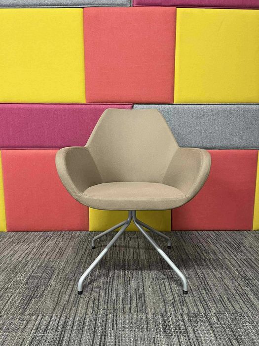 Krzesło fotel Profim Fan gościnne klubowe konferencyjne biurowe