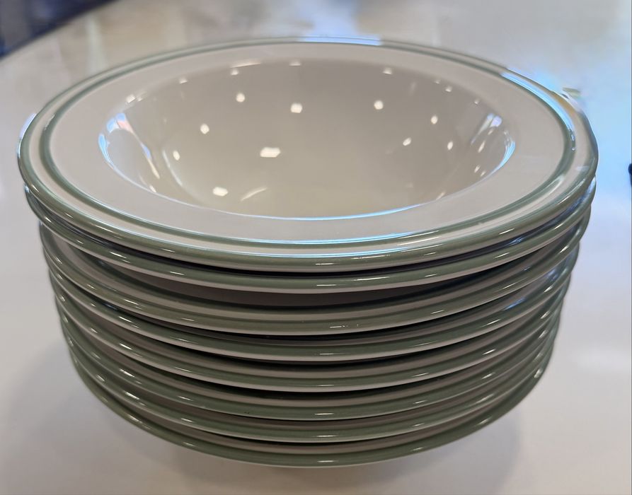 Conjunto 8 Pratos Fundos / Taças IKEA — Como Novos (Linha Verde)